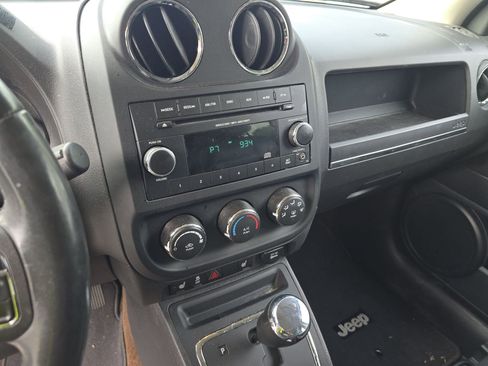 Used 2015 Jeep Patriot High Altitude image 9