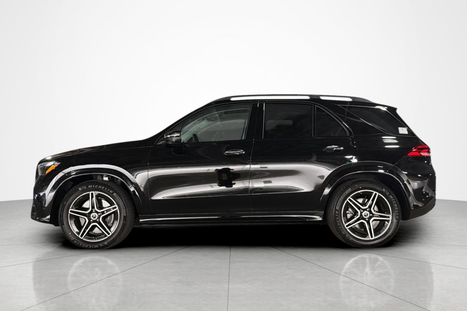 New 2026 Mercedes-Benz GLE 450 4MATIC image 2