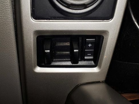 Used 2019 Ford F150 Lariat AWD/4WD image 23