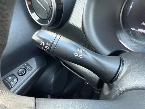 Used 2021 Nissan Kicks SV FWD image 20