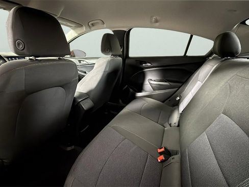 Used 2018 Chevrolet Cruze LS image 25