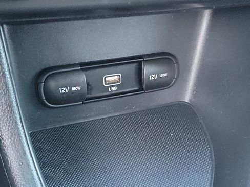 Used 2021 Kia Sportage LX image 11