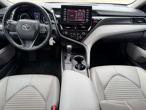 Used 2022 Toyota Camry SE FWD image 23