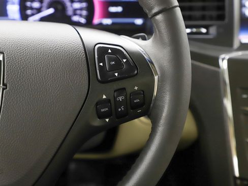 Used 2015 Lincoln MKS AWD w/ Equipment Group 101A image 25