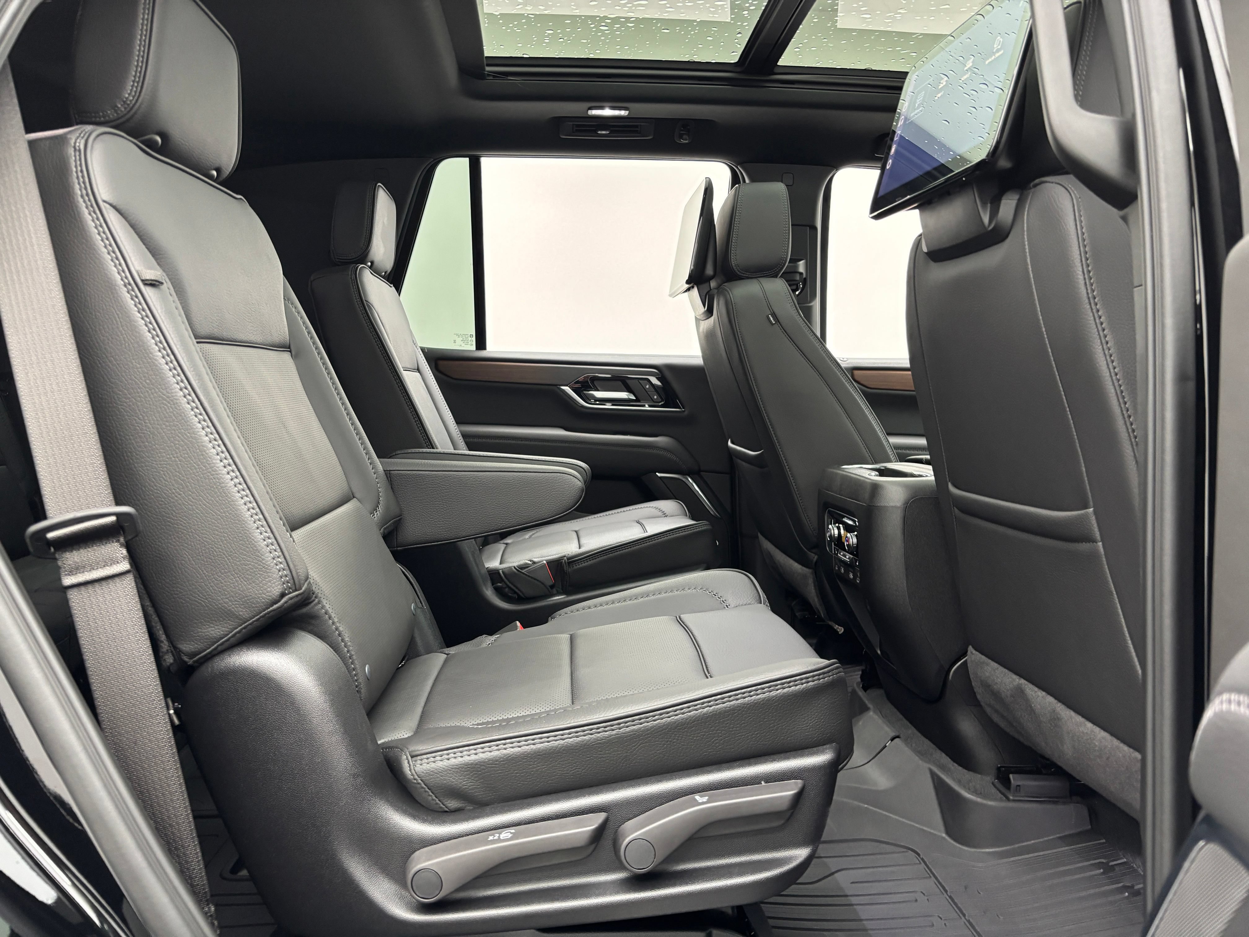 New 2026 GMC Yukon Denali AWD/4WD image 44