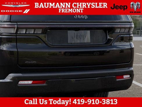 New 2026 Jeep Grand Wagoneer Limited AWD/4WD image 13