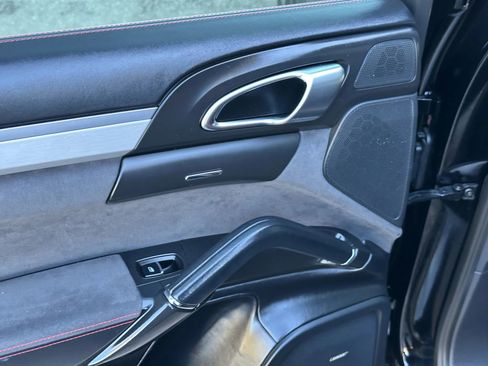 Used 2014 Porsche Cayenne GTS image 17