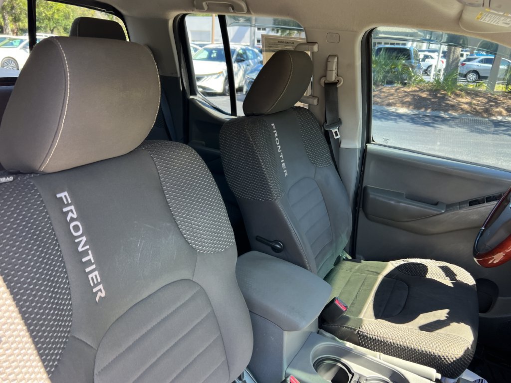 Used 2014 Nissan Frontier Desert Runner RWD image 19