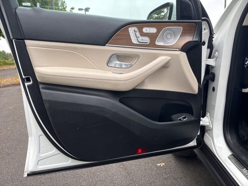 Used 2023 Mercedes-Benz GLE 350 4MATIC image 11