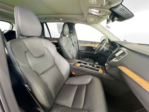 Used 2024 Volvo XC90 T8 Plus w/ Protection Package Premier AWD/4WD image 28