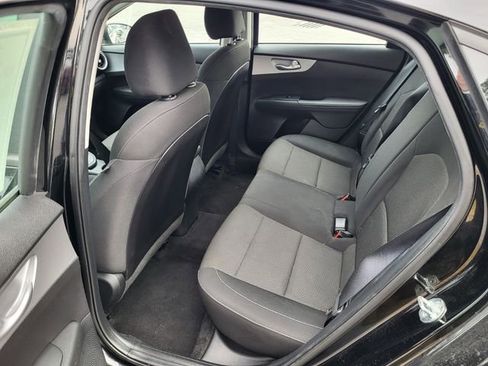 Used 2023 Kia Forte LXS image 12