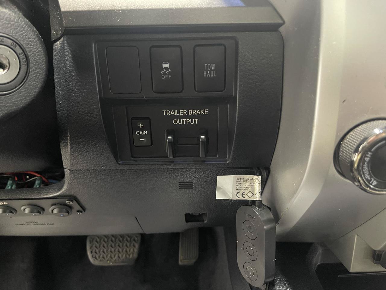 Used 2019 Toyota Tundra SR5 w/ TRD Off Road Package AWD/4WD image 14