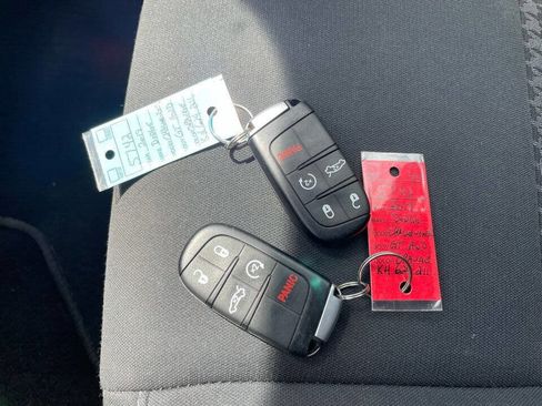 Used 2019 Dodge Challenger GT w/ Driver Convenience Group image 23