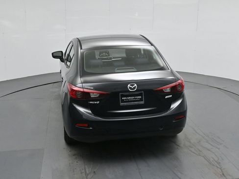 Used 2018 MAZDA MAZDA3 Sport image 38