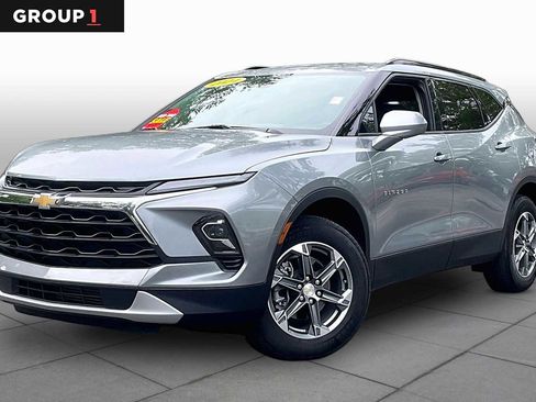 Used 2024 Chevrolet Blazer LT w/ Convenience Package FWD image 1
