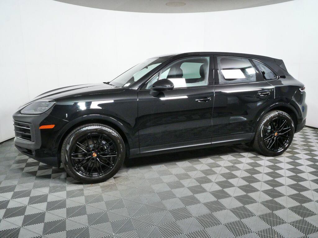 New 2026 Porsche Cayenne AWD/4WD image 2