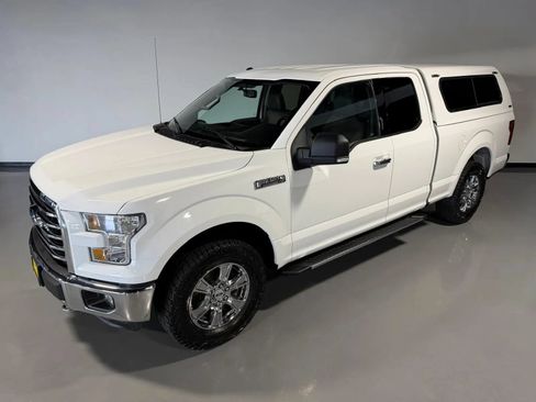 Used 2015 Ford F150 XLT w/ Equipment Group 302A Luxury AWD/4WD image 38