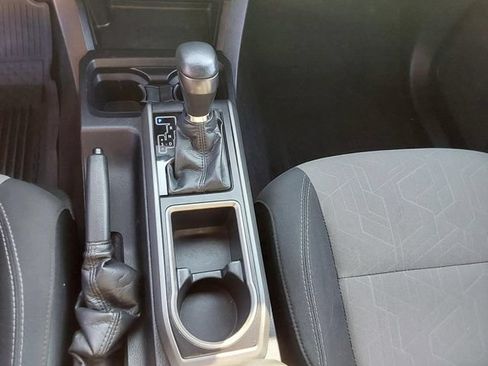 Used 2021 Toyota Tacoma TRD Sport AWD/4WD image 34
