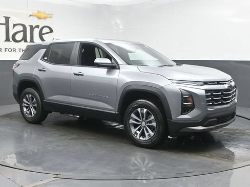 New 2026 Chevrolet Equinox LT w/ Safety and Technology Package FWD image 6