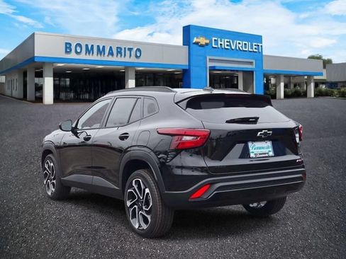 New 2026 Chevrolet Trax RS w/ Driver Confidence Package FWD image 3