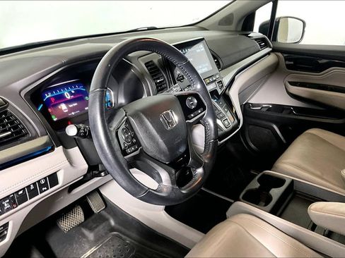 Used 2022 Honda Odyssey Touring image 10
