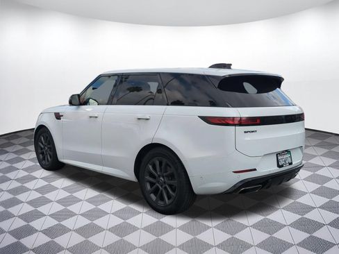 Used 2024 Land Rover Range Rover Sport Dynamic SE AWD/4WD image 3