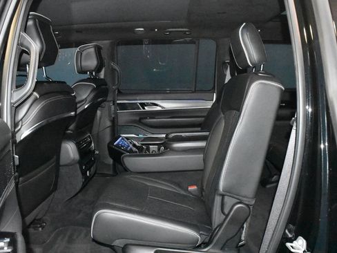 Used 2022 Jeep Grand Wagoneer Series II w/ Quick Order Packagew 28T image 18