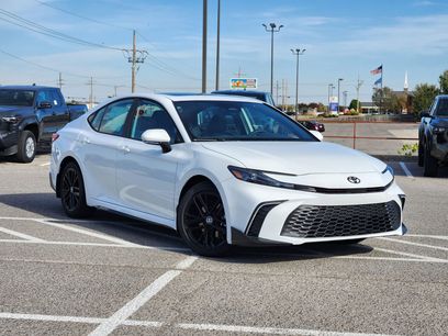 New 2026 Toyota Camry SE w/ Multimedia Upgrade Package