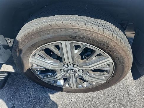 Used 2025 Toyota Sequoia Capstone image 11