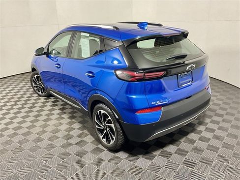 Used 2023 Chevrolet Bolt EUV Premier w/ Sun & Sound Package image 11
