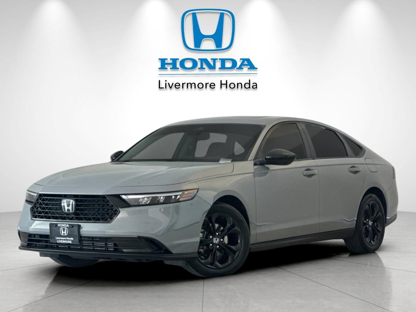 Used 2025 Honda Accord SE image 2