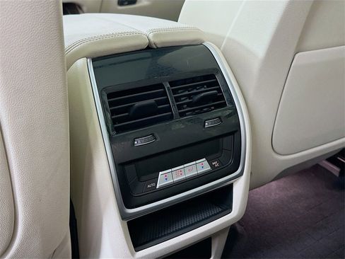 Used 2020 BMW X5 xDrive40i w/ Premium Package image 26