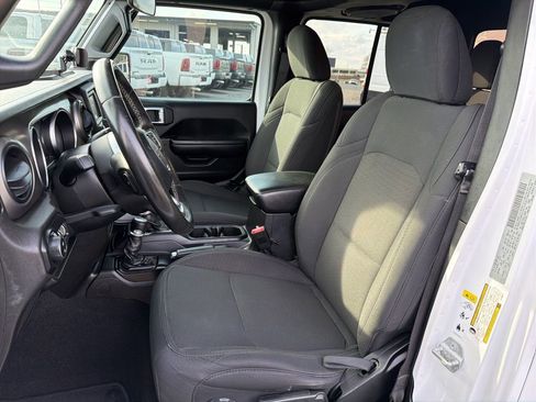 Used 2020 Jeep Gladiator Sport w/ Quick Order Package 24S image 27