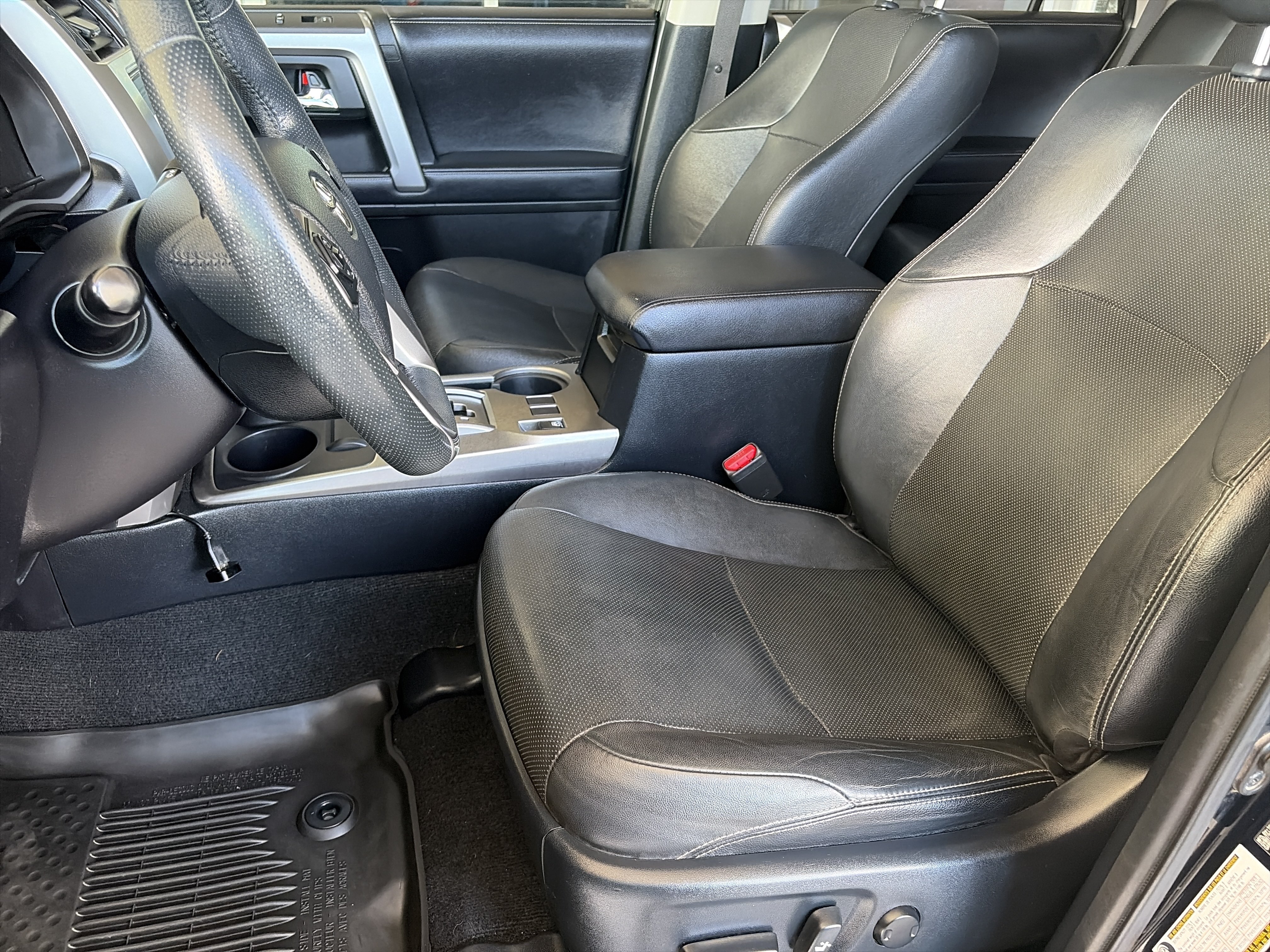 Used 2019 Toyota 4Runner Limited AWD/4WD image 14