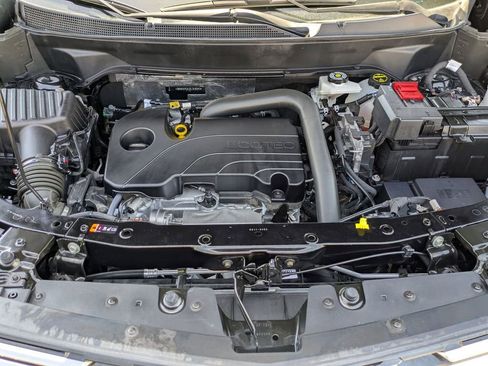Used 2025 Chevrolet Equinox LT FWD image 30