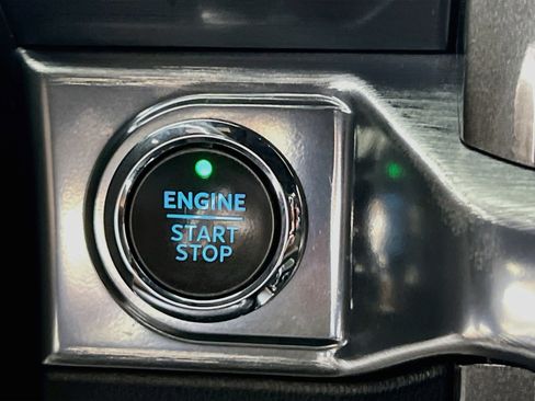 Used 2021 Ford F150 Lariat AWD/4WD image 23