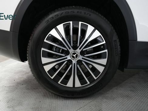 Used 2025 Mercedes-Benz EQB 250+ image 22