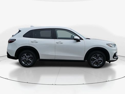 Used 2026 Honda HR-V LX image 9