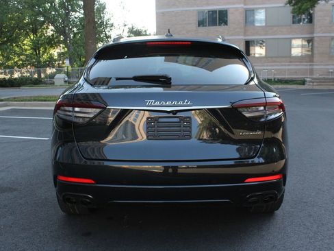 Used 2022 Maserati Levante GT AWD/4WD image 8