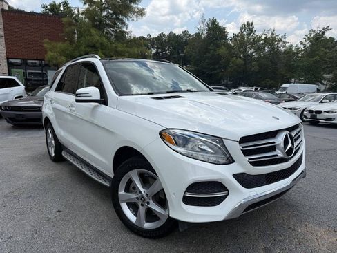 Used 2018 Mercedes-Benz GLE 350 w/ Premium 1 Package image 3