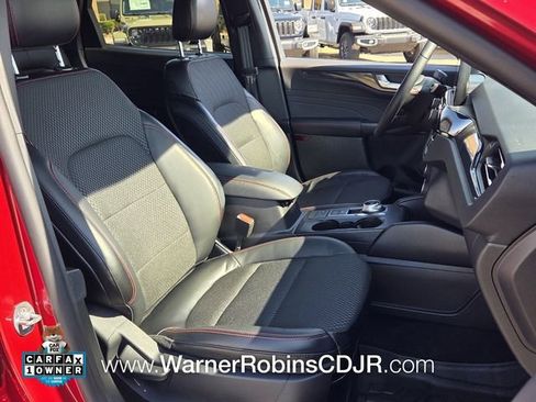 Used 2025 Ford Escape ST-Line image 15