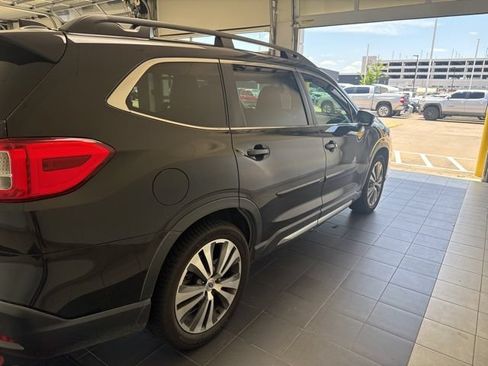 Used 2020 Subaru Ascent Limited w/ Technology Package AWD/4WD image 5