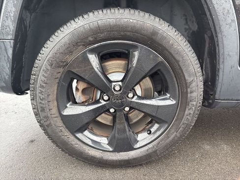 Used 2016 Jeep Cherokee High Altitude image 13