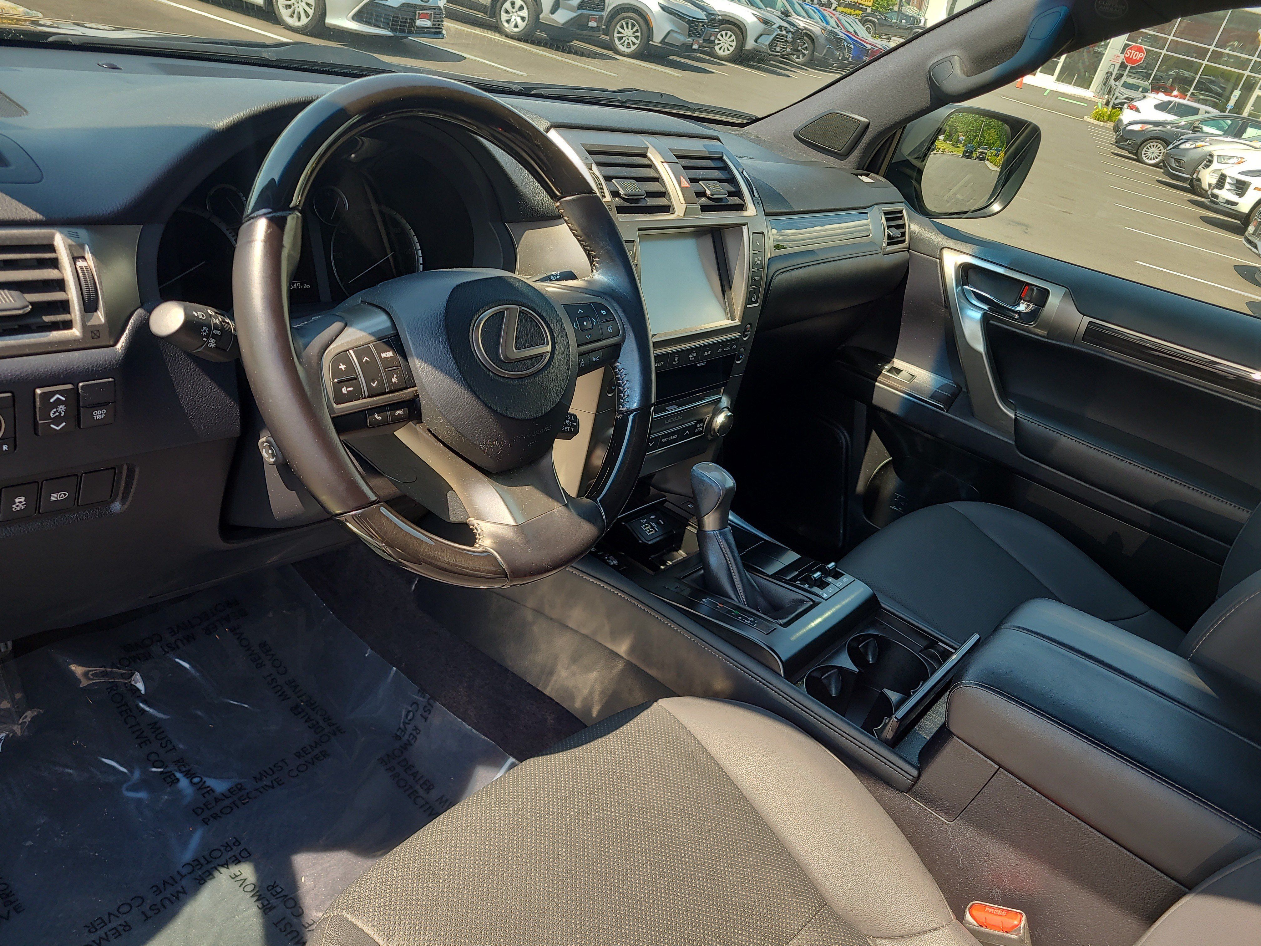 Used 2020 Lexus GX 460 Premium w/ Premium Package AWD/4WD image 15