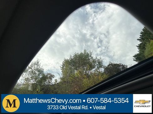 Used 2022 Chevrolet Silverado 1500 LTZ image 31