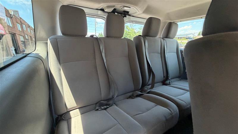 Used 2017 Nissan NV 3500 SV RWD image 17