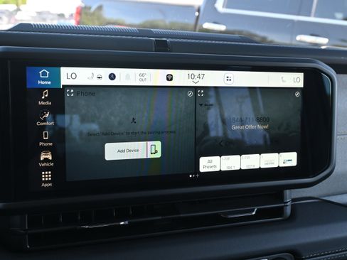 Used 2025 Jeep Wrangler Unlimited Sahara AWD/4WD image 22