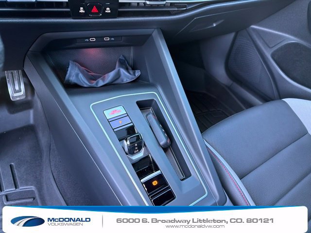 Used 2022 Volkswagen GTI Autobahn FWD image 7