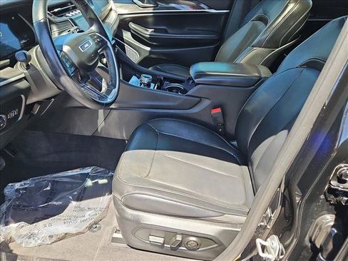 Used 2021 Jeep Grand Cherokee L Limited AWD/4WD image 17