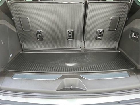 Used 2023 Cadillac Escalade Premium Luxury w/ Performance Package image 15